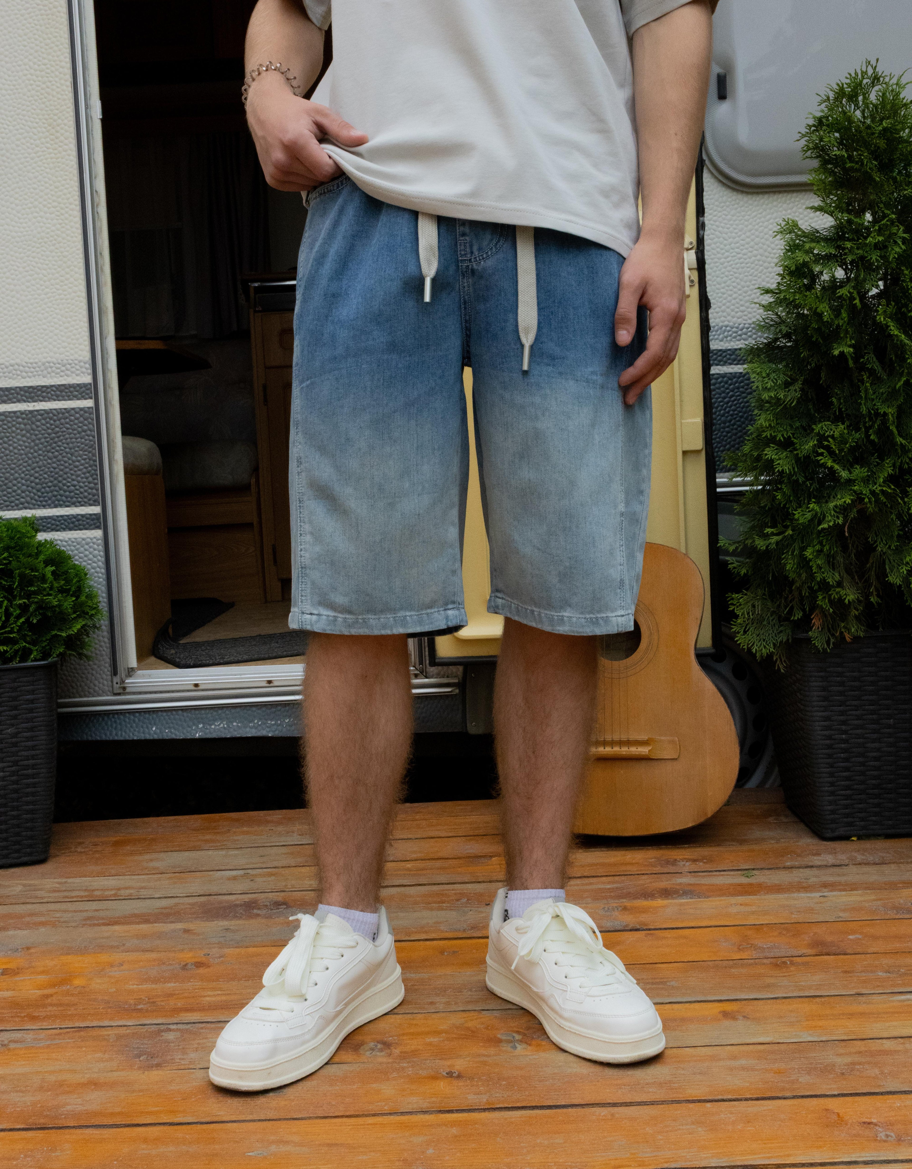 Shorts COV