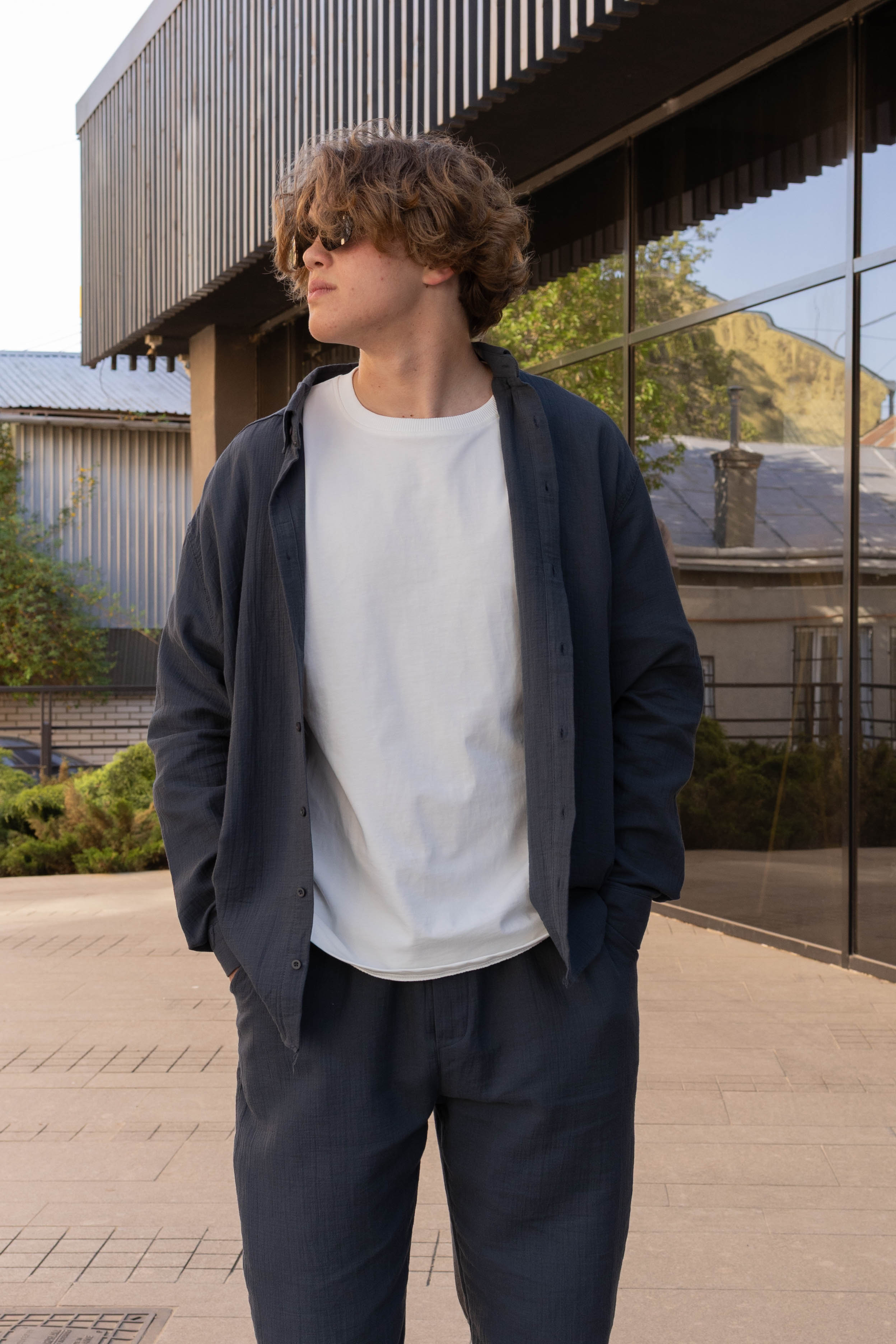 Suits MINT DR