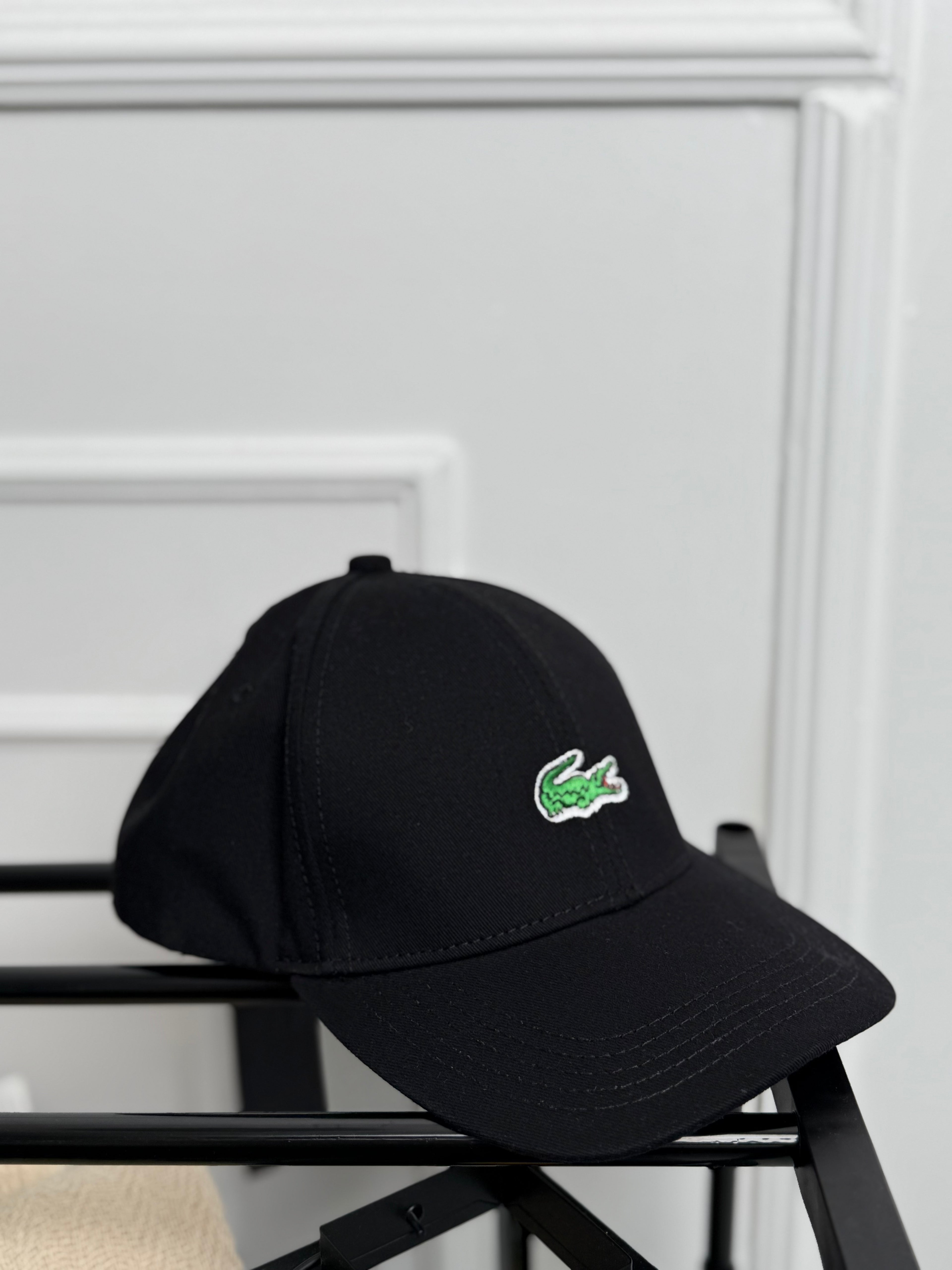 Кепка lacoste