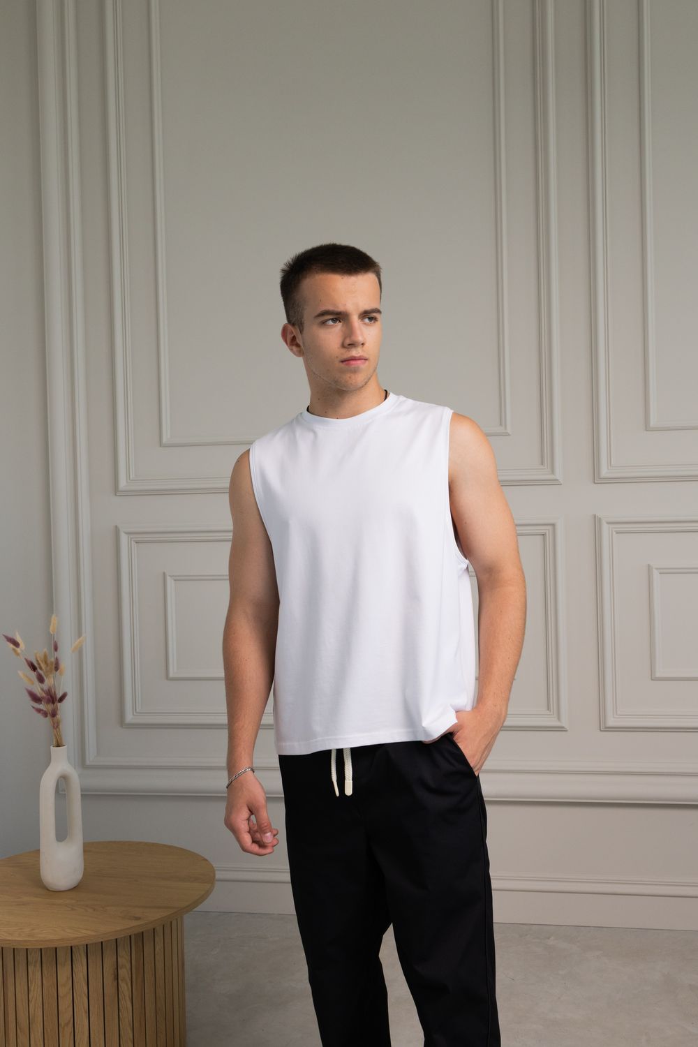 Sleeveless shirt VIBE